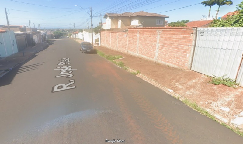 LOTE 001 TERRENO RESIDENCIAL - RARIDADE - de 275m² localizado no Bairro Jardim das Acácias na cidade, localizado em Cravinhos - SP, bairro Jardim das Acácias