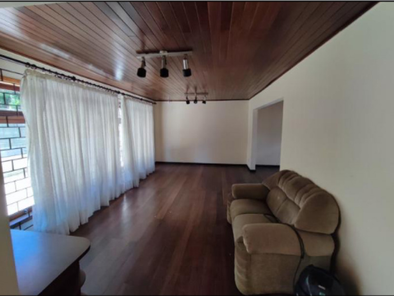 LOTE 005 Casa, Residencial, Planta Jardim Bacacheri, 4 dormitório(s), 1 vaga(s) de garagem, localizado em Curitiba - PR