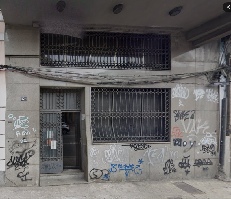 Imagem do imóvel LOTE 003 PRÉDIO COMERCIAL e RESIDENCIAL localizado à Rua Camerino nº 170 Bairro Freguesia de Sant'an