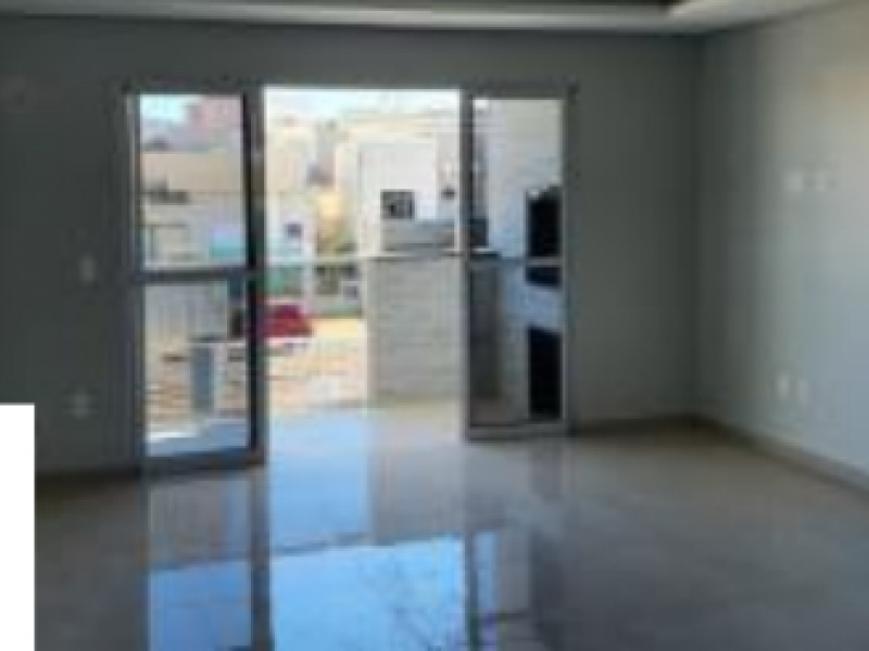 Apartamento no Desbravador (foto 2 de 12)