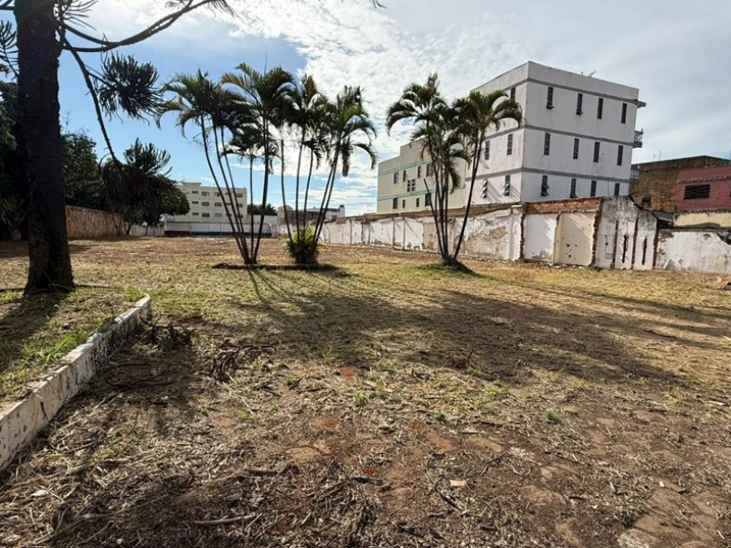 Imagem do imóvel LOTE 001 Área, Comercial, Setor Central